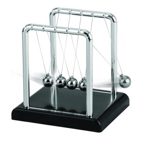 ENFEITE PÊNDULO DE NEWTON 18CM